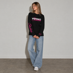 VERINOSTUDIOS LONGSLEEVE 002 Zwart / Roze voorkant