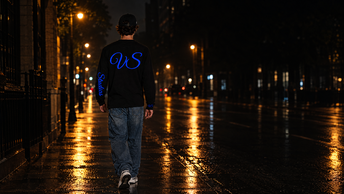VERINOSTUDIOS longsleeve zwart/blauw bij nacht